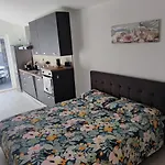 Tominettihome דירה ורבאניה