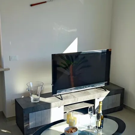 Διαμέρισμα Tominettihome *